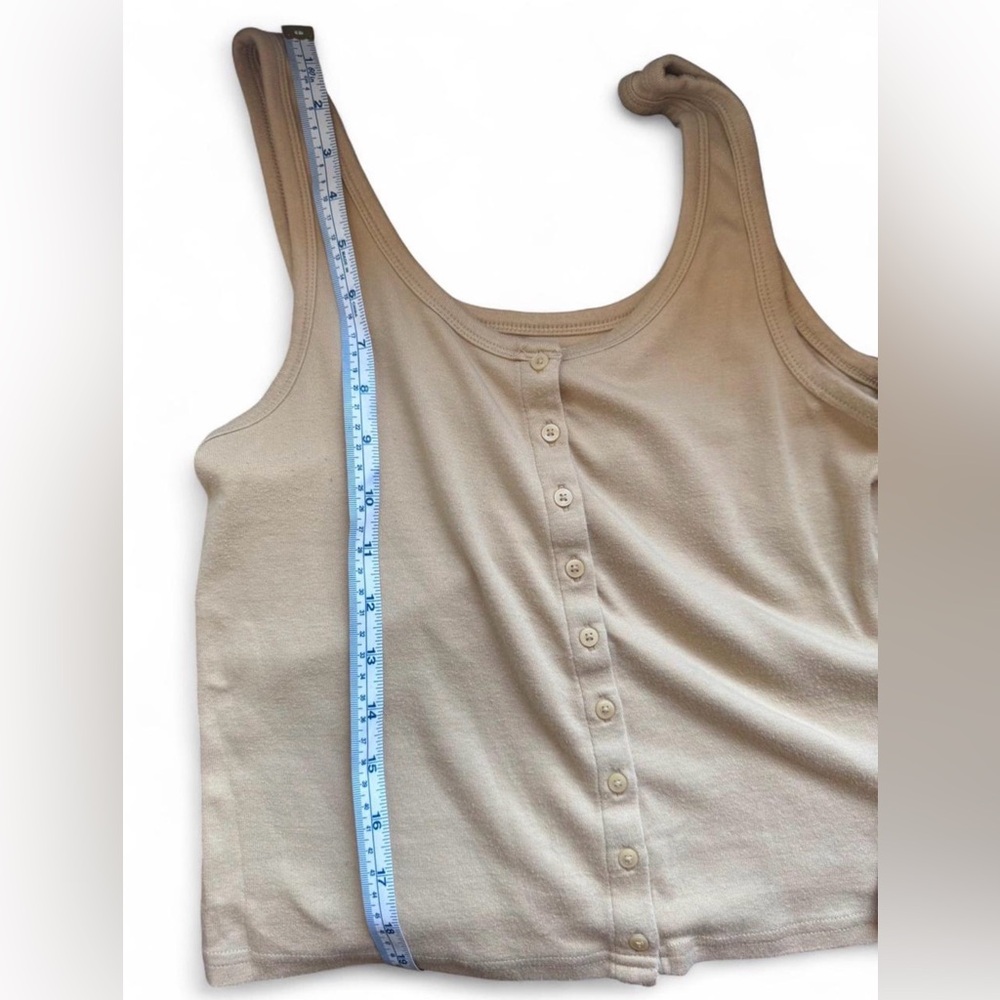 GAP Tan Button-Front Ribbed Tank Top - Picture 6 of 7